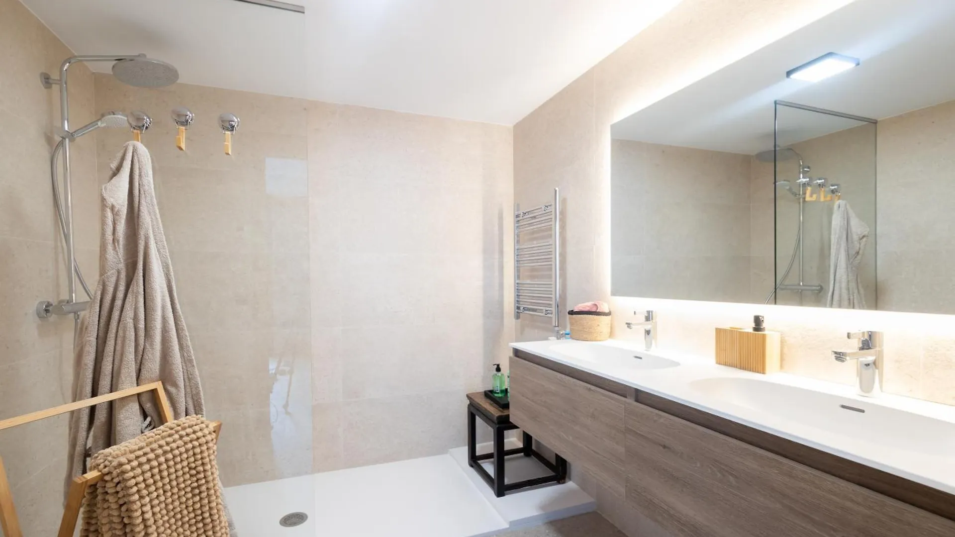 Isard Homes & Spa By Select Rentals El Tarter 0*,